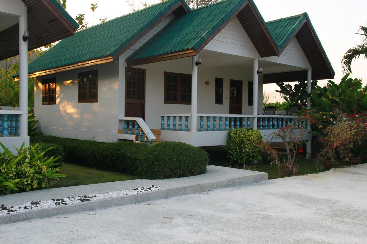 Surin House Villa Eksteriør bilde